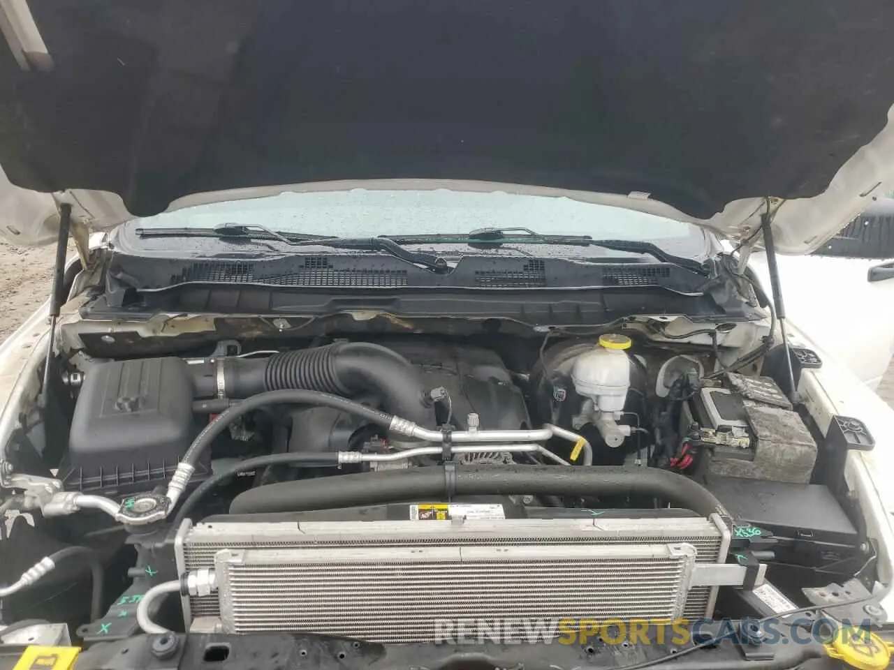 11 fotografías del automóvil dañado 1C6RR7KT3KS556489 RAM 1500 2019