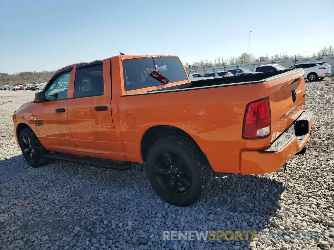 2 fotografías del automóvil dañado 1C6RR7KT4KS625061 RAM 1500 2019