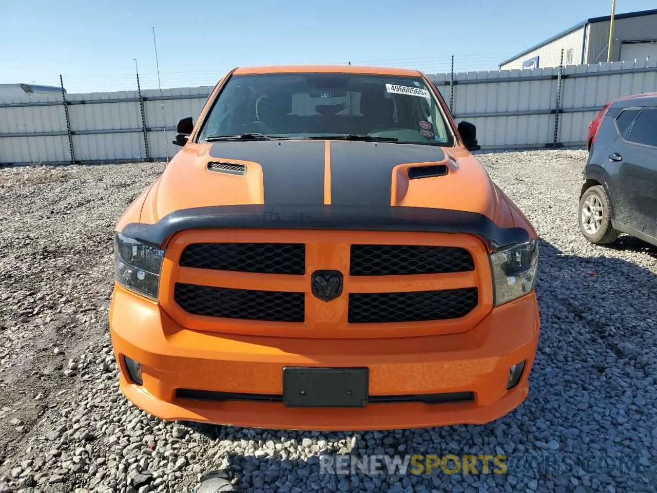 5 fotografías del automóvil dañado 1C6RR7KT4KS625061 RAM 1500 2019