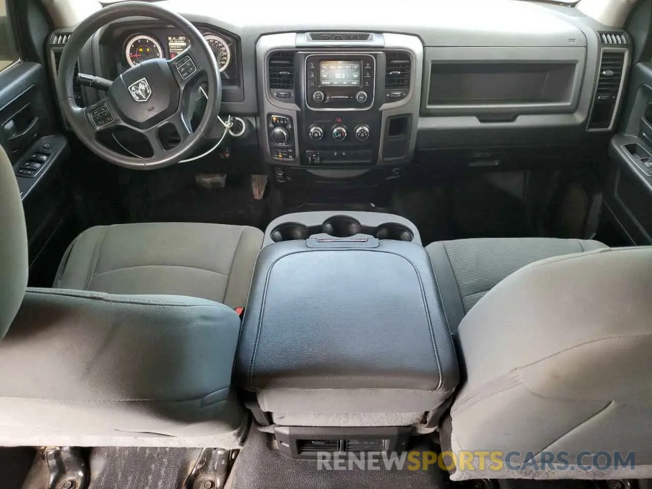 8 fotografías del automóvil dañado 1C6RR7KT5KS547406 RAM 1500 2019