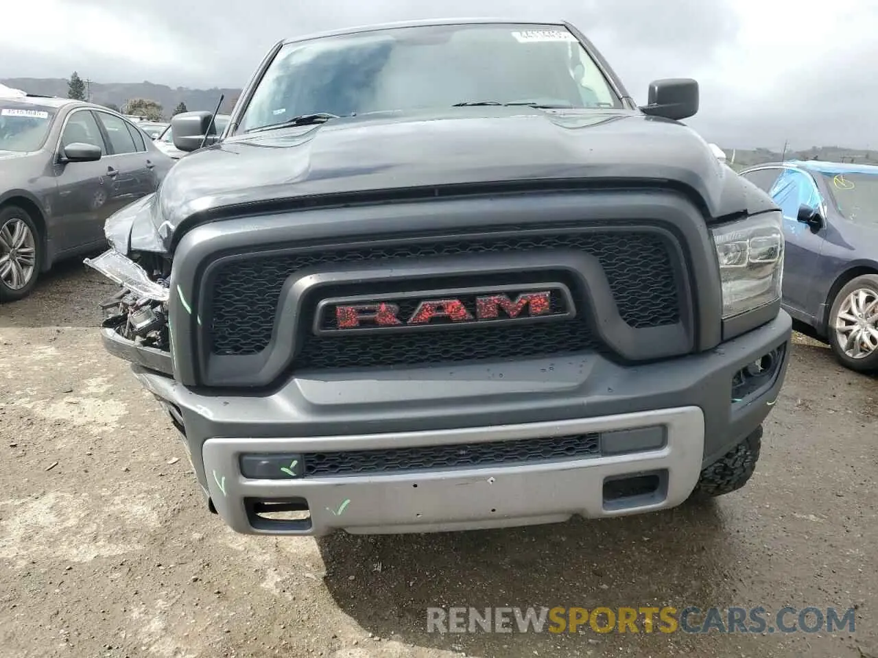 5 fotografías del automóvil dañado 1C6RR7KTXKS578828 RAM 1500 2019