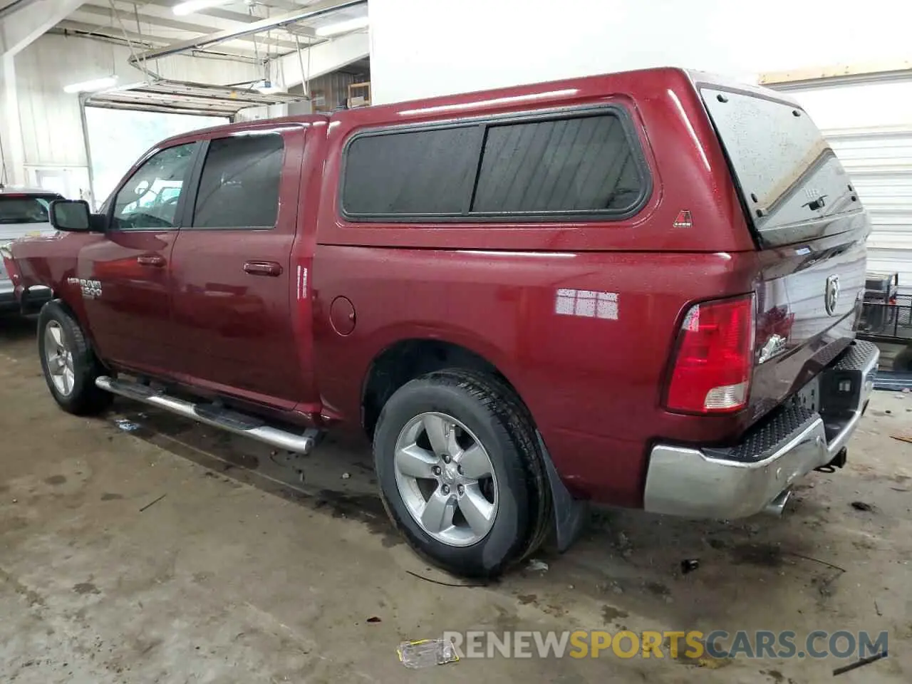 2 fotografías del automóvil dañado 1C6RR7LT1KS559325 RAM 1500 2019