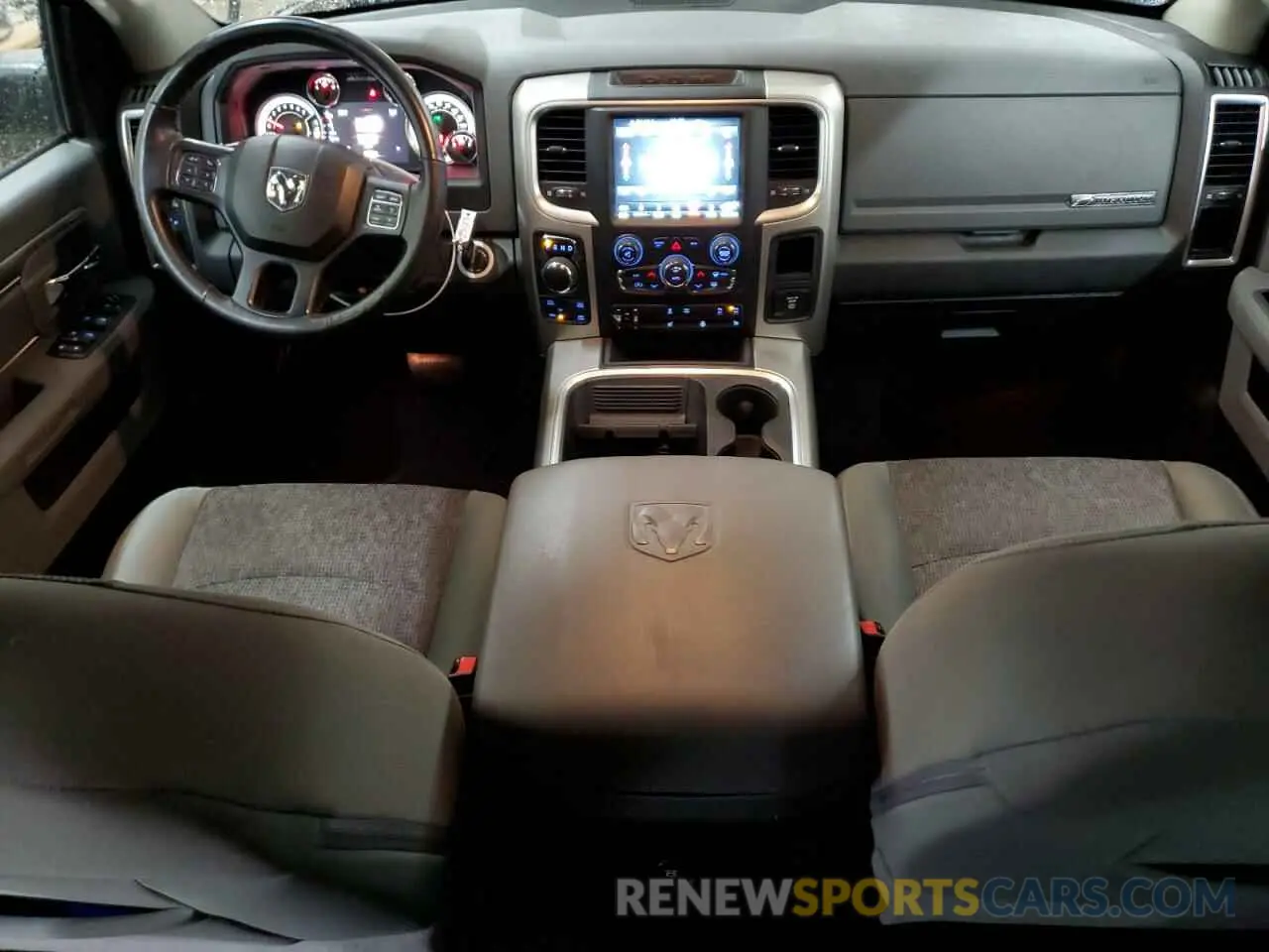 8 fotografías del automóvil dañado 1C6RR7LT1KS559325 RAM 1500 2019