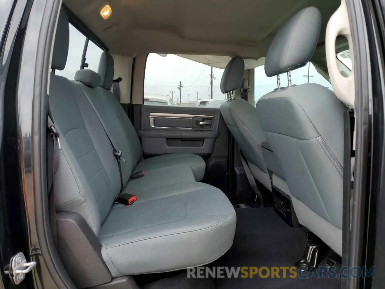 10 fotografías del automóvil dañado 1C6RR7LT2KS527628 RAM 1500 2019