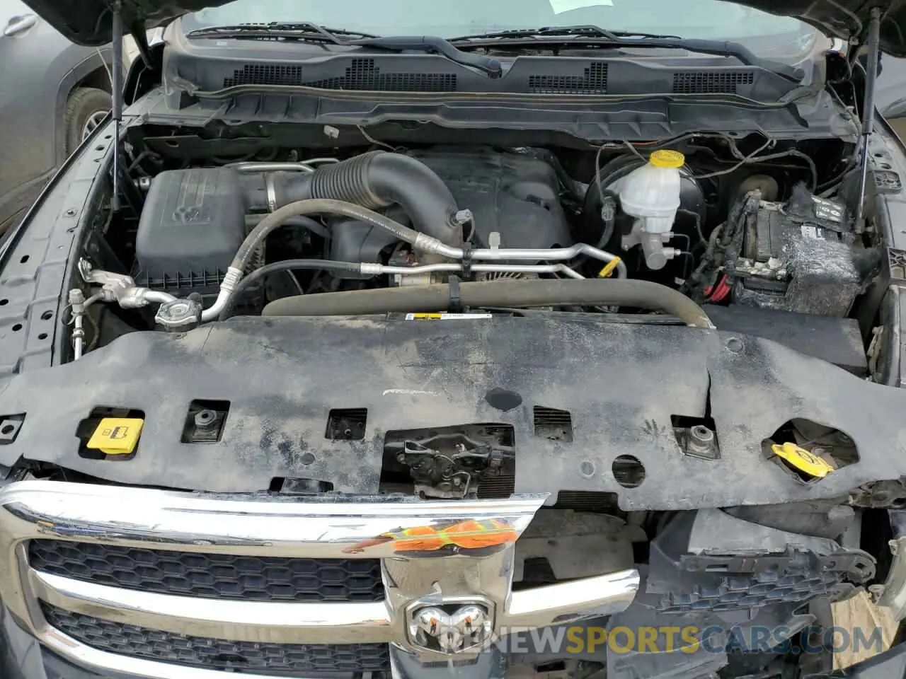 11 fotografías del automóvil dañado 1C6RR7LT2KS527628 RAM 1500 2019