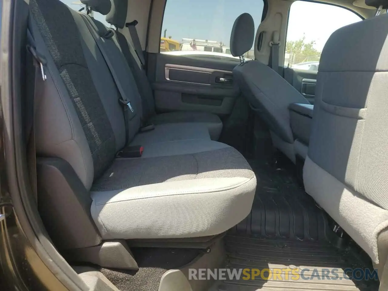 10 fotografías del automóvil dañado 1C6RR7LT2KS568891 RAM 1500 2019