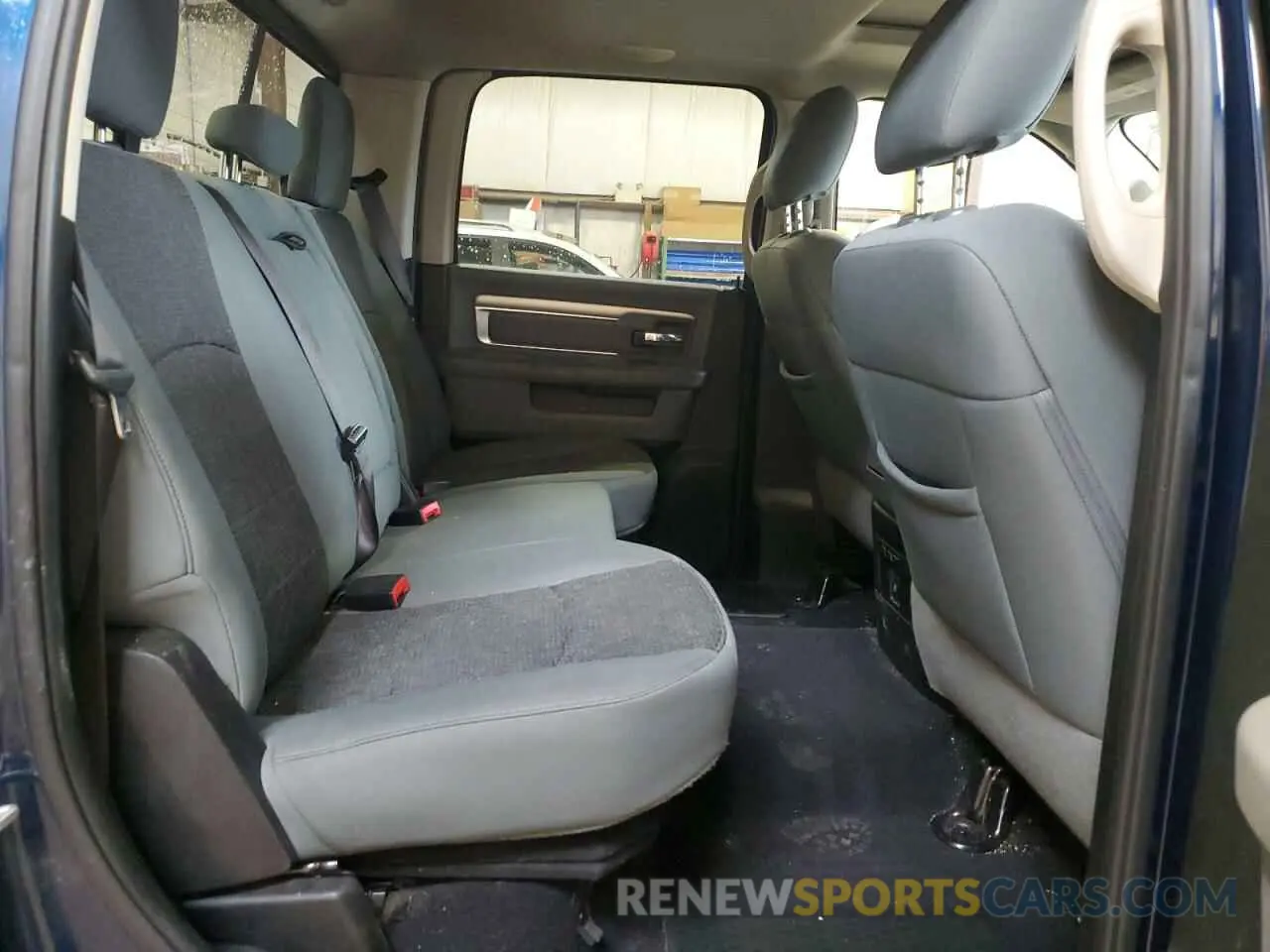 10 fotografías del automóvil dañado 1C6RR7LT6KS685373 RAM 1500 2019