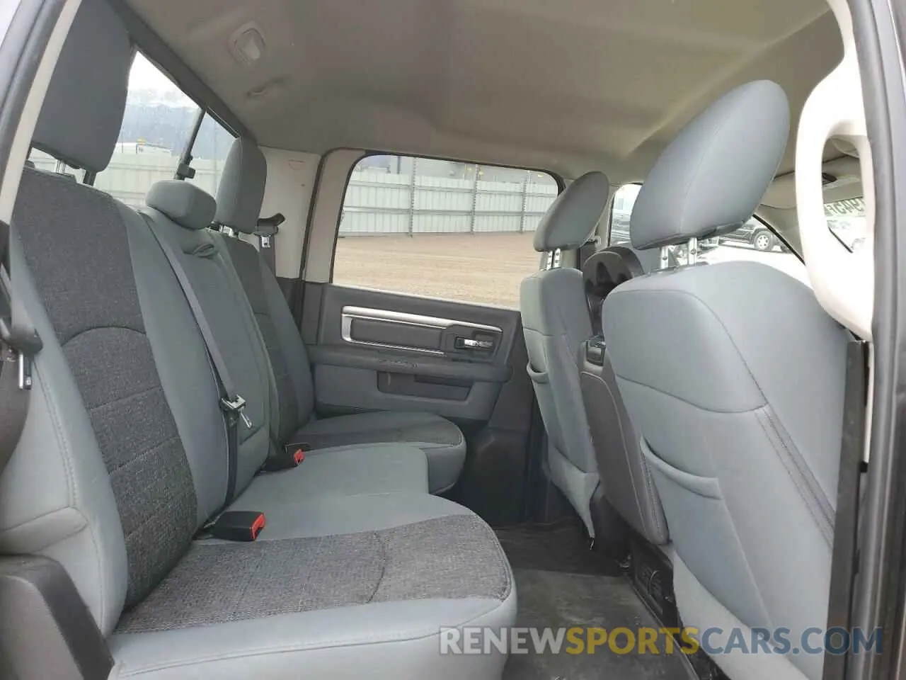 10 fotografías del automóvil dañado 1C6RR7LT8KS613896 RAM 1500 2019