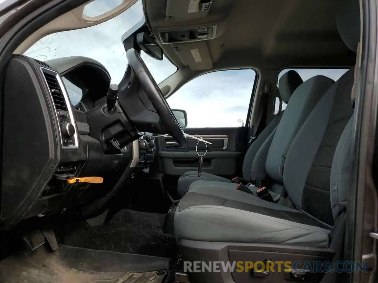 7 fotografías del automóvil dañado 1C6RR7LT8KS613896 RAM 1500 2019