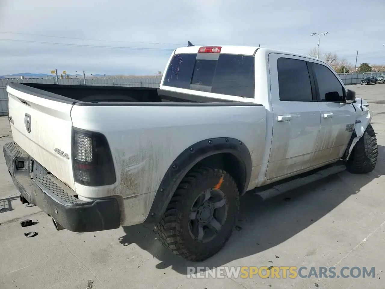 3 fotografías del automóvil dañado 1C6RR7LT9KS559024 RAM 1500 2019