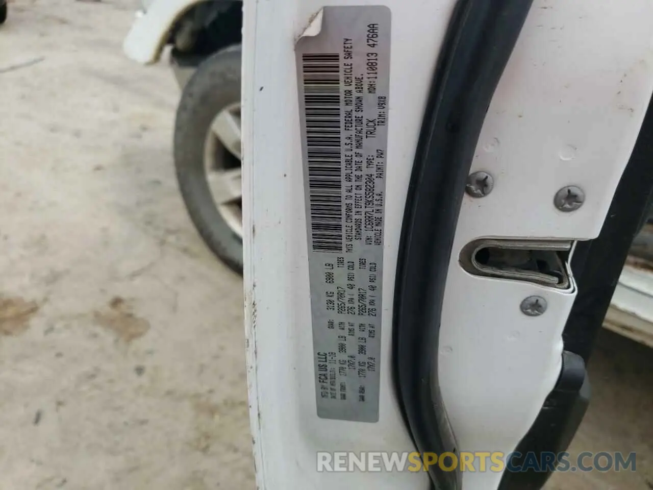 12 fotografías del automóvil dañado 1C6RR7LT9KS582304 RAM 1500 2019