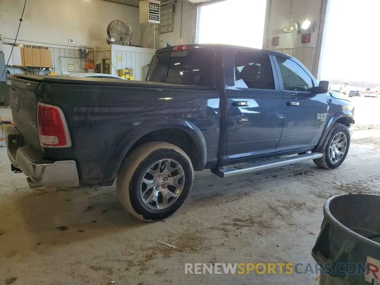3 fotografías del automóvil dañado 1C6RR7NM3KS725138 RAM 1500 2019