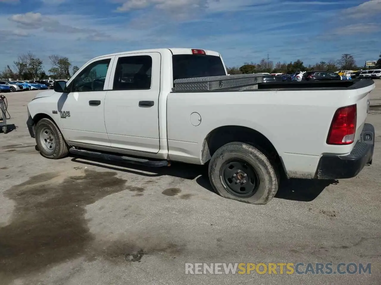 2 fotografías del automóvil dañado 1C6RR7ST8KS651971 RAM 1500 2019