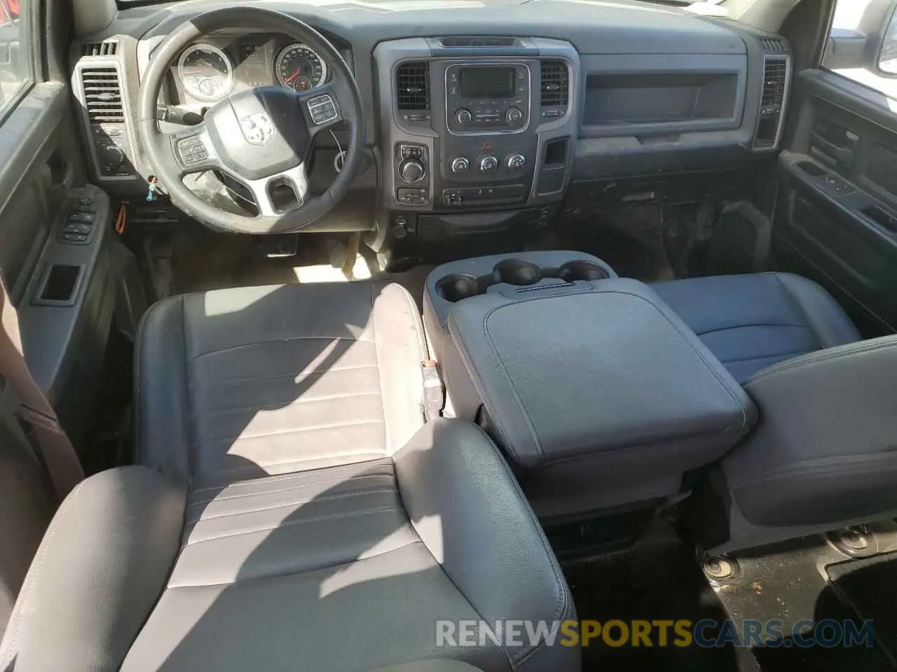 8 fotografías del automóvil dañado 1C6RR7ST8KS651971 RAM 1500 2019
