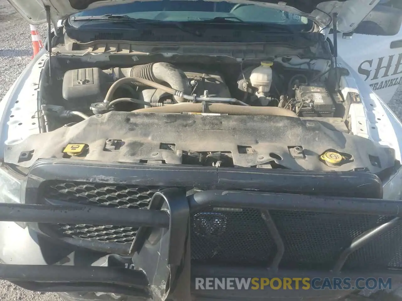 11 fotografías del automóvil dañado 1C6RR7STXKS717064 RAM 1500 2019