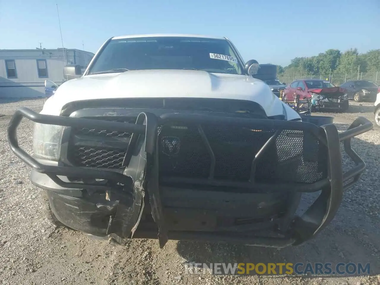 5 fotografías del automóvil dañado 1C6RR7STXKS717064 RAM 1500 2019