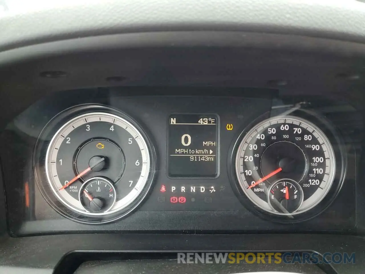 9 fotografías del automóvil dañado 1C6RR7TT1KS612234 RAM 1500 2019