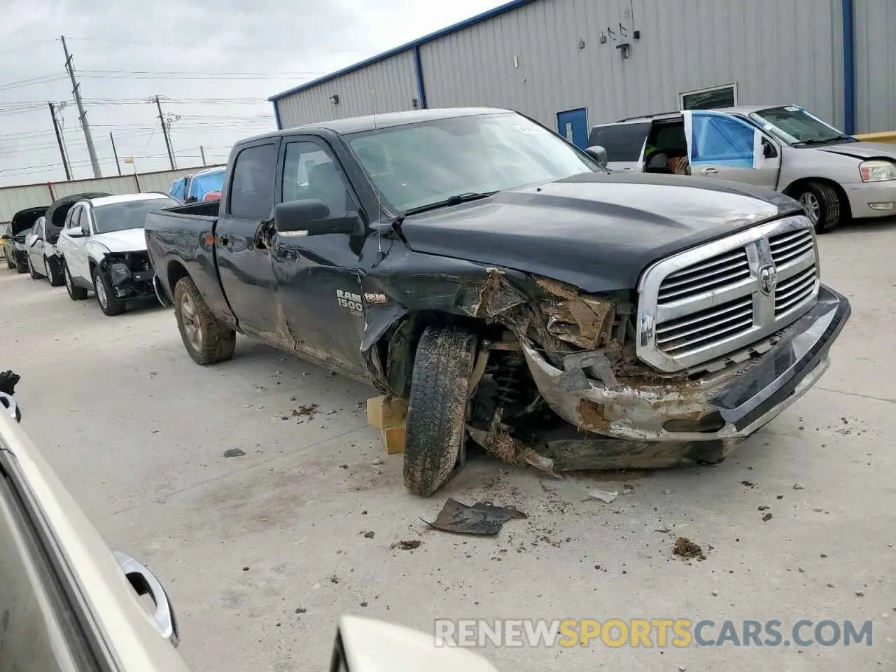 4 fotografías del automóvil dañado 1C6RR7TT4KS712943 RAM 1500 2019