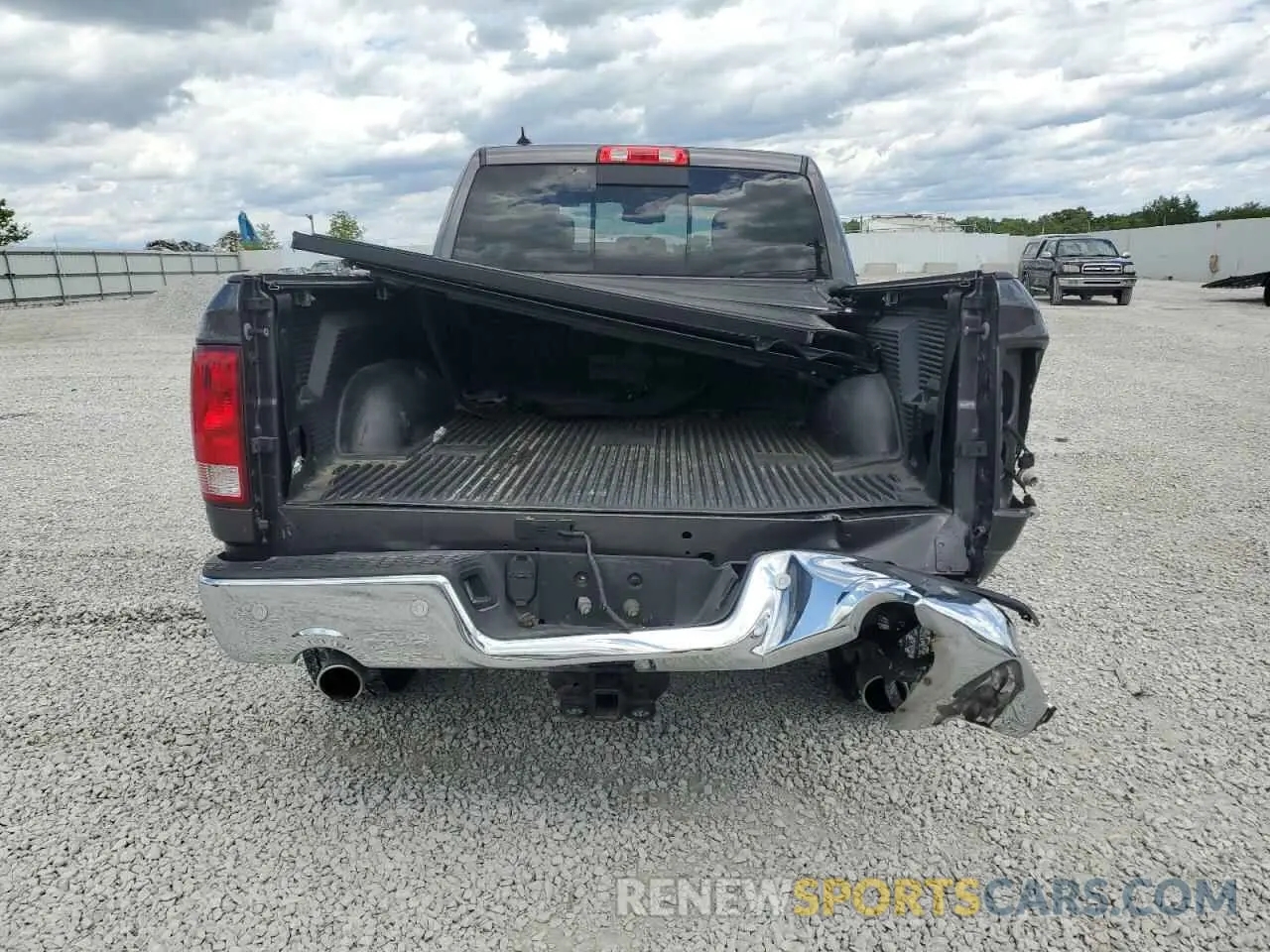 6 fotografías del automóvil dañado 1C6RR7TT6KS714595 RAM 1500 2019