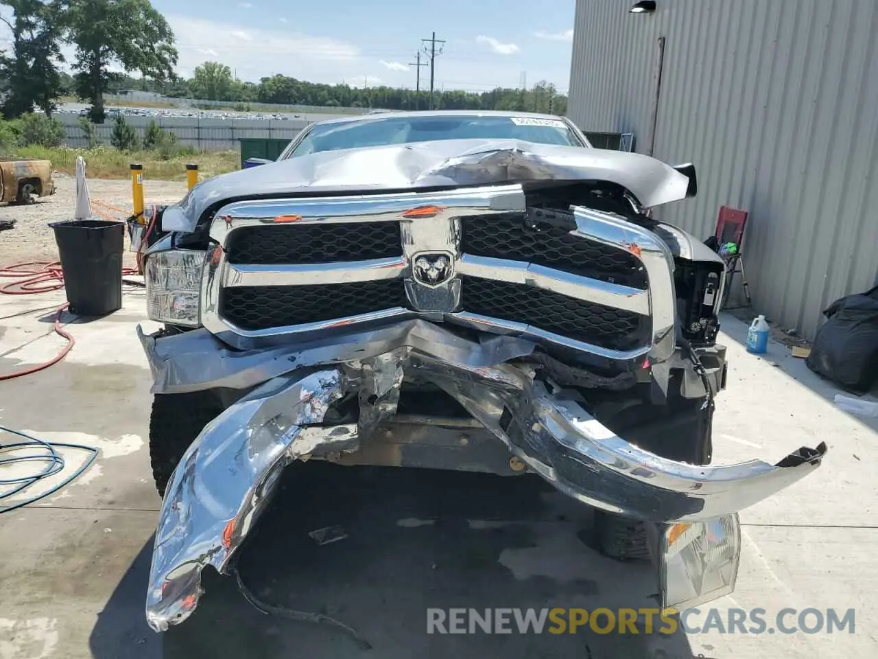 5 fotografías del automóvil dañado 1C6RR7TT6KS714855 RAM 1500 2019