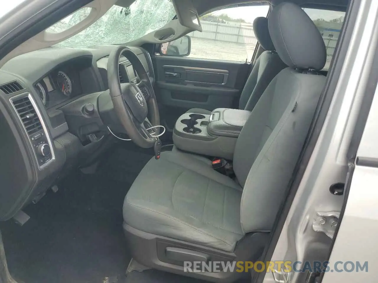 7 fotografías del automóvil dañado 1C6RR7TT9KS587633 RAM 1500 2019