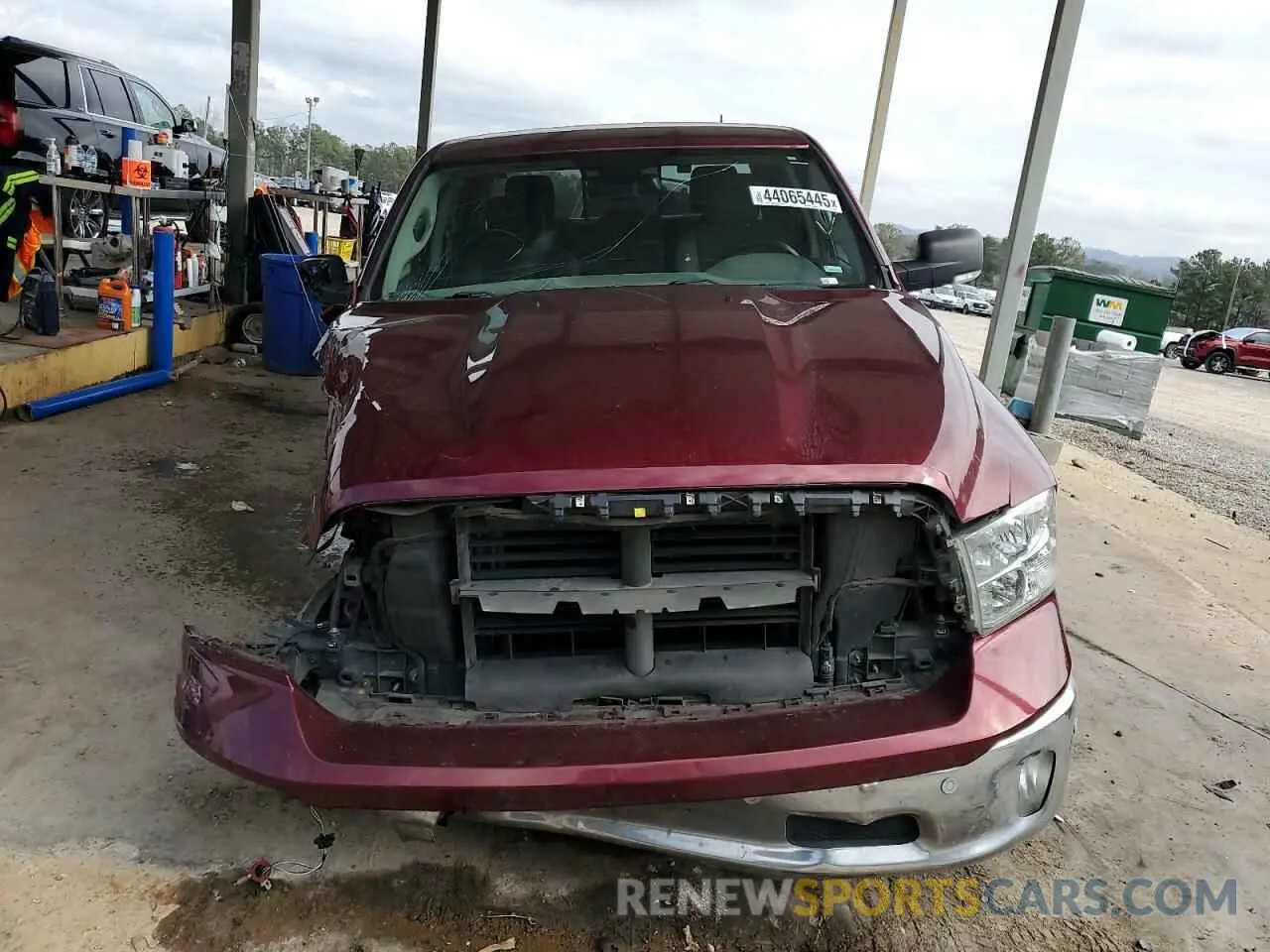 5 fotografías del automóvil dañado 1C6RR7TTXKS714504 RAM 1500 2019