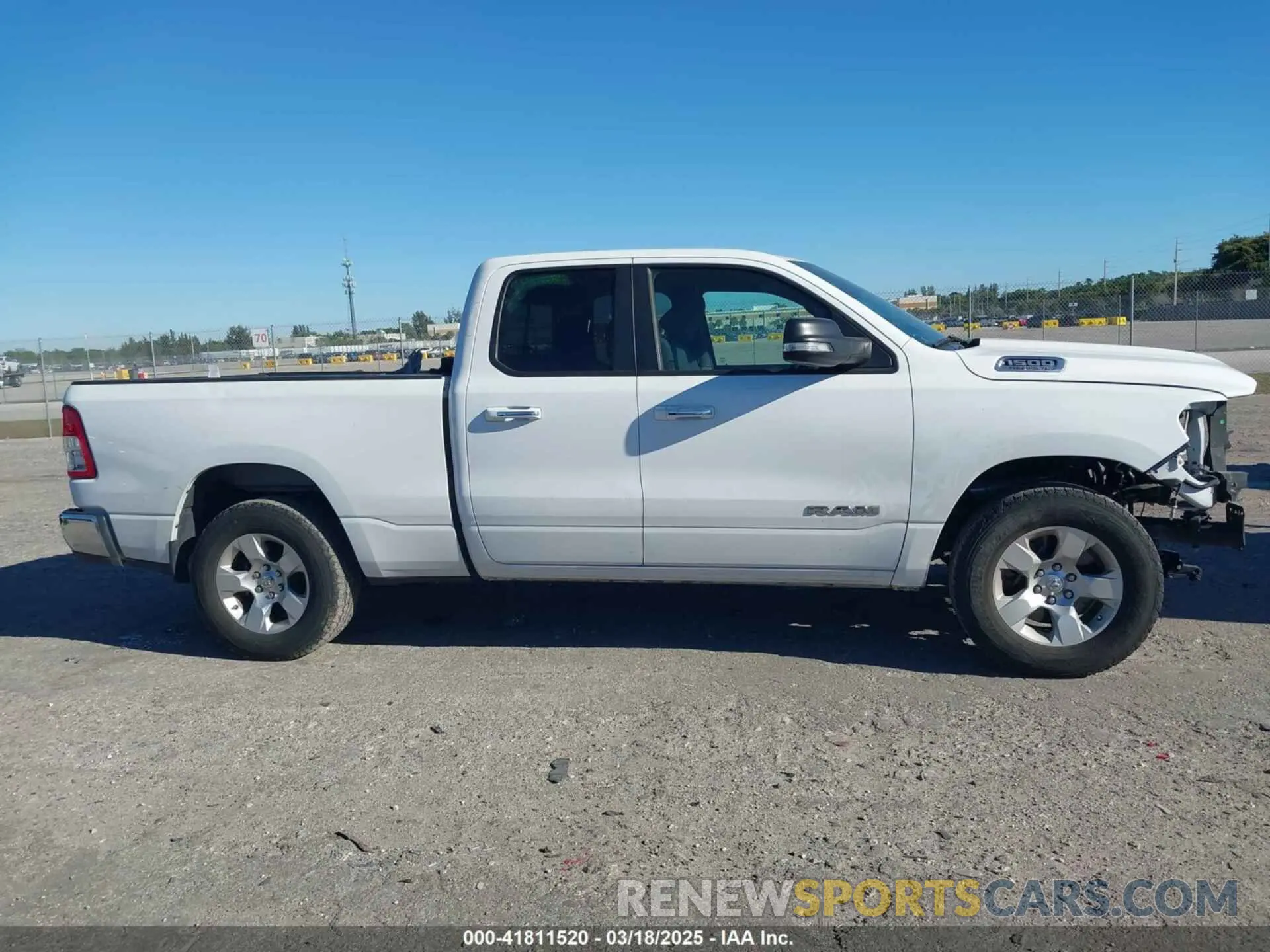 14 fotografías del automóvil dañado 1C6RREBT0KN761335 RAM 1500 2019