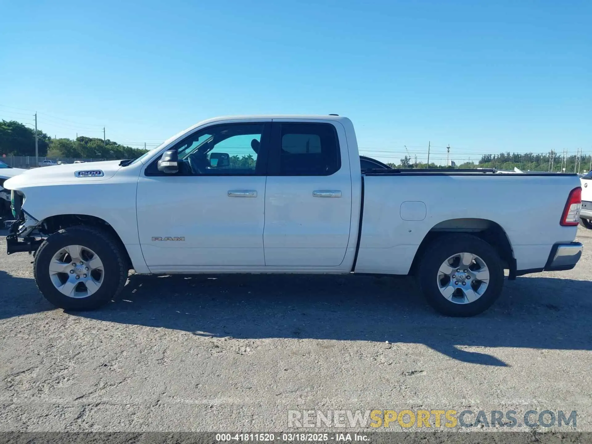 15 fotografías del automóvil dañado 1C6RREBT0KN761335 RAM 1500 2019