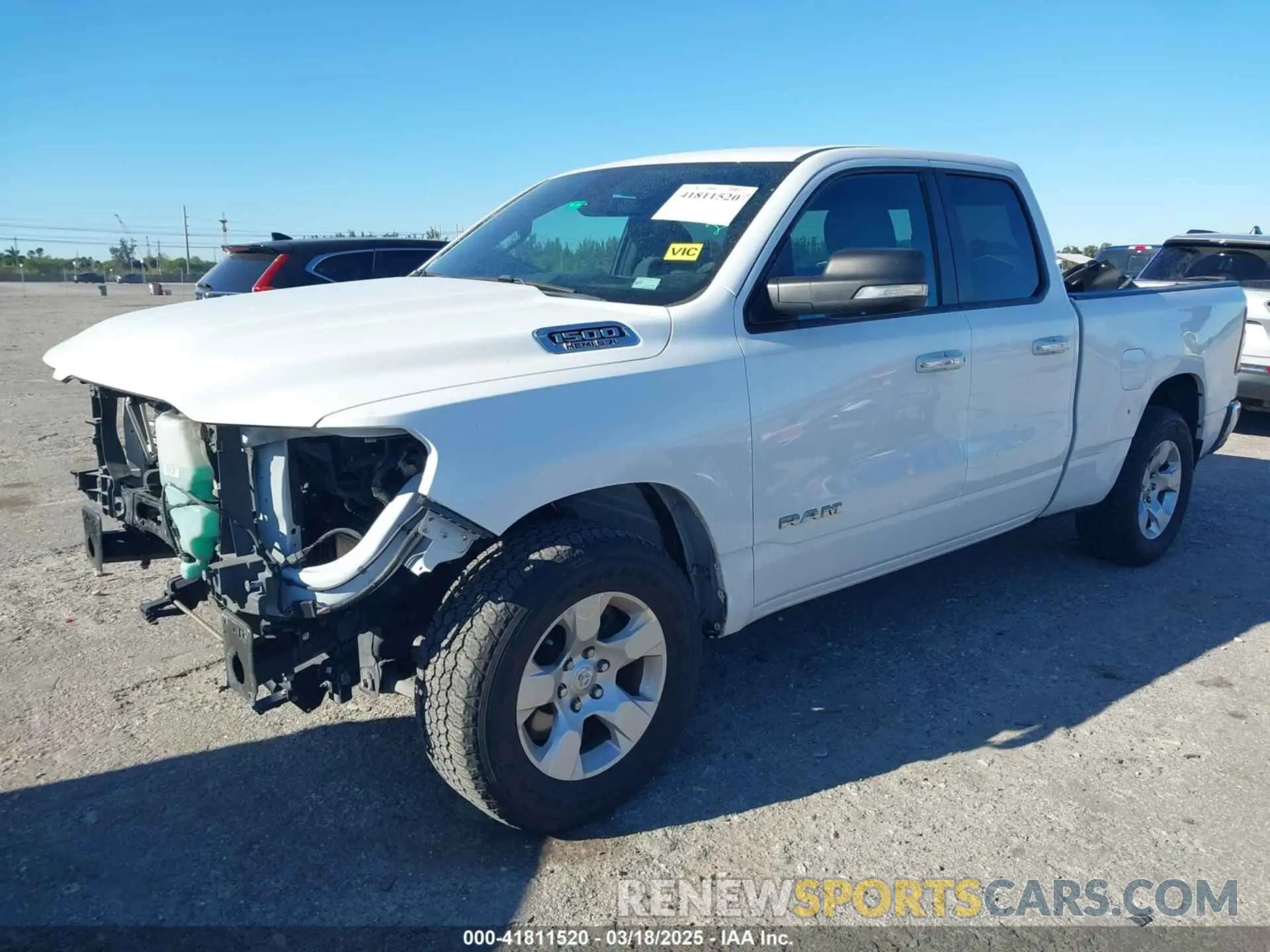 2 fotografías del automóvil dañado 1C6RREBT0KN761335 RAM 1500 2019