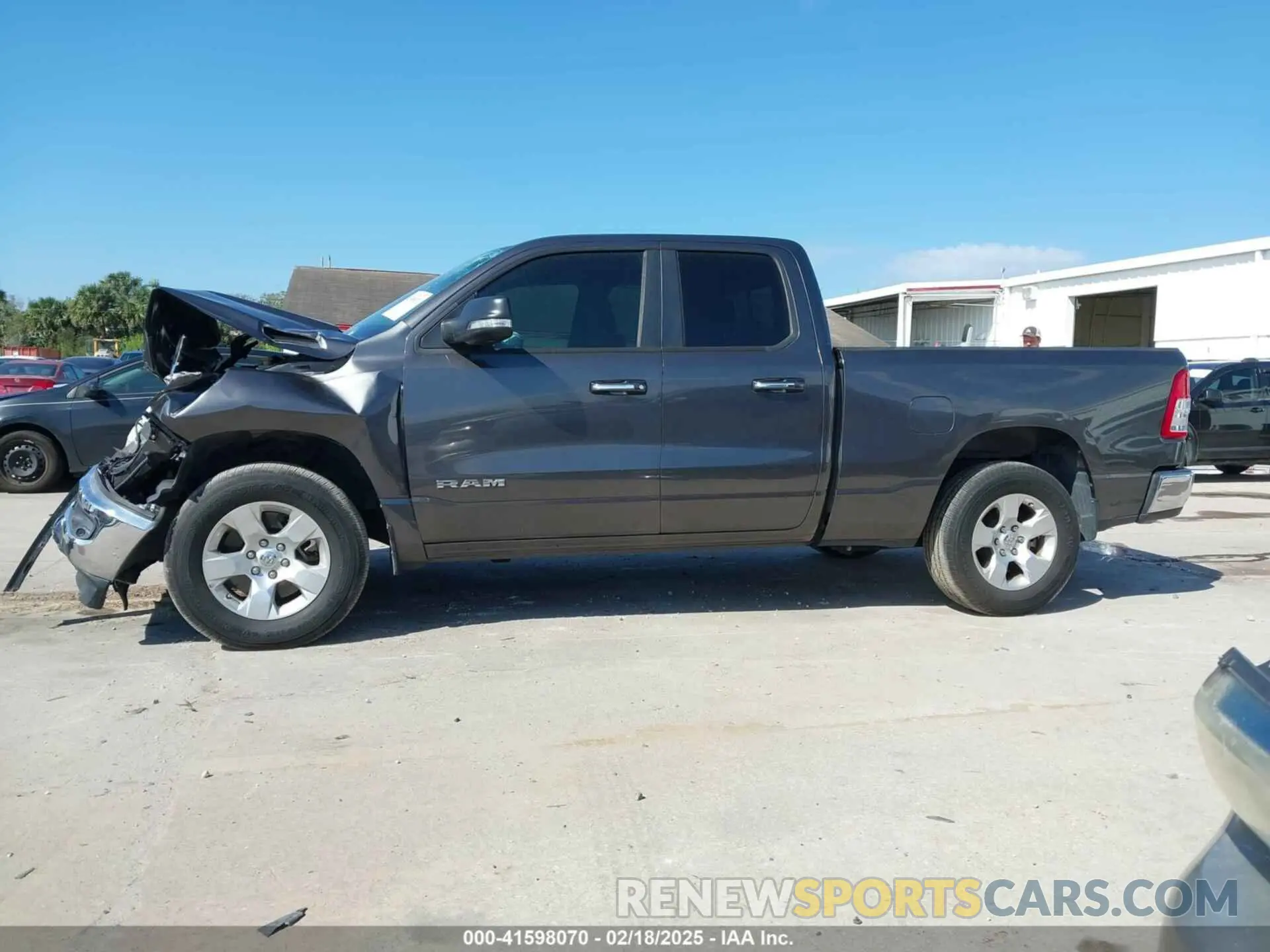 15 fotografías del automóvil dañado 1C6RREBT7KN905172 RAM 1500 2019