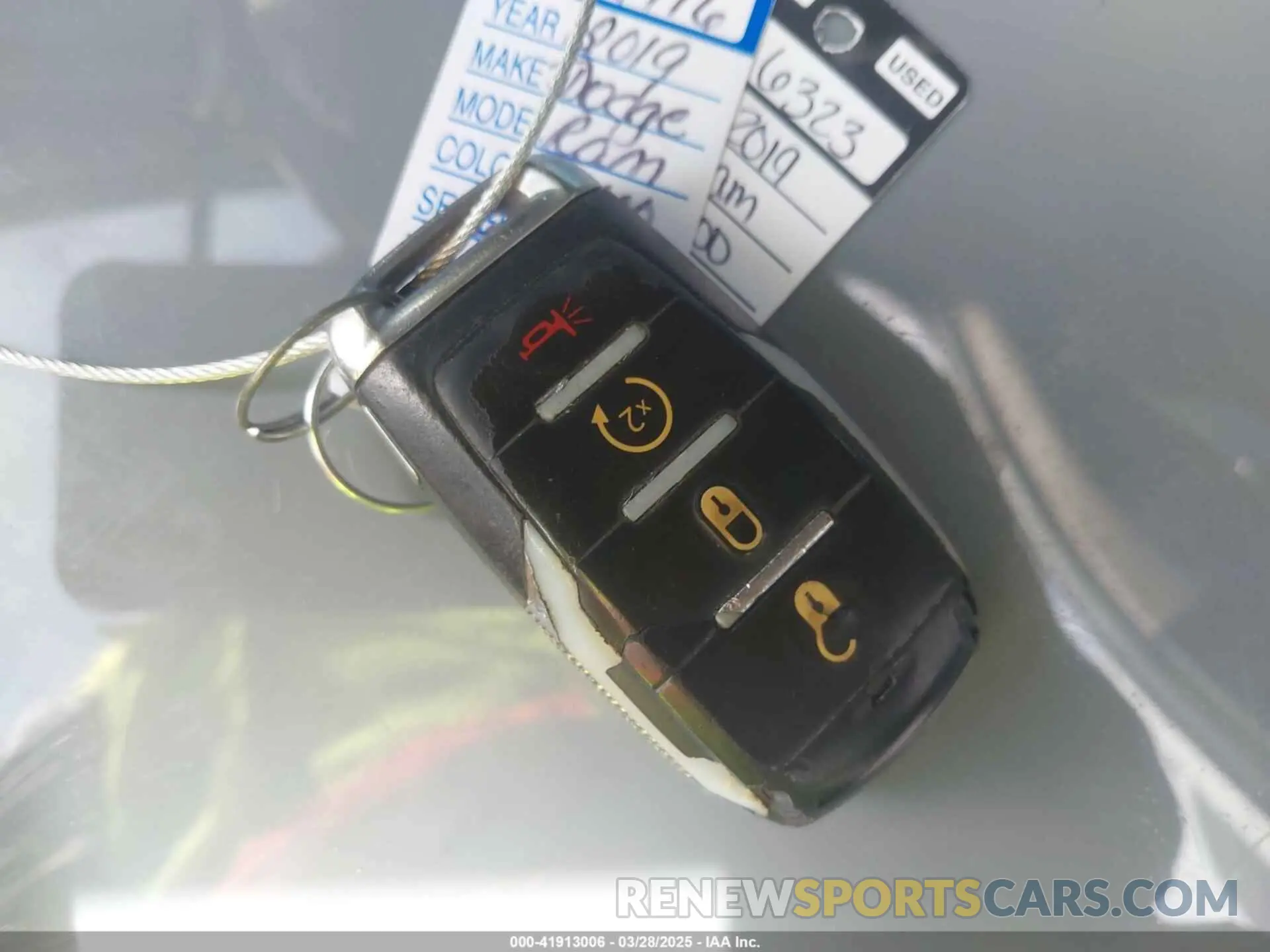 11 fotografías del automóvil dañado 1C6RREBTXKN665924 RAM 1500 2019