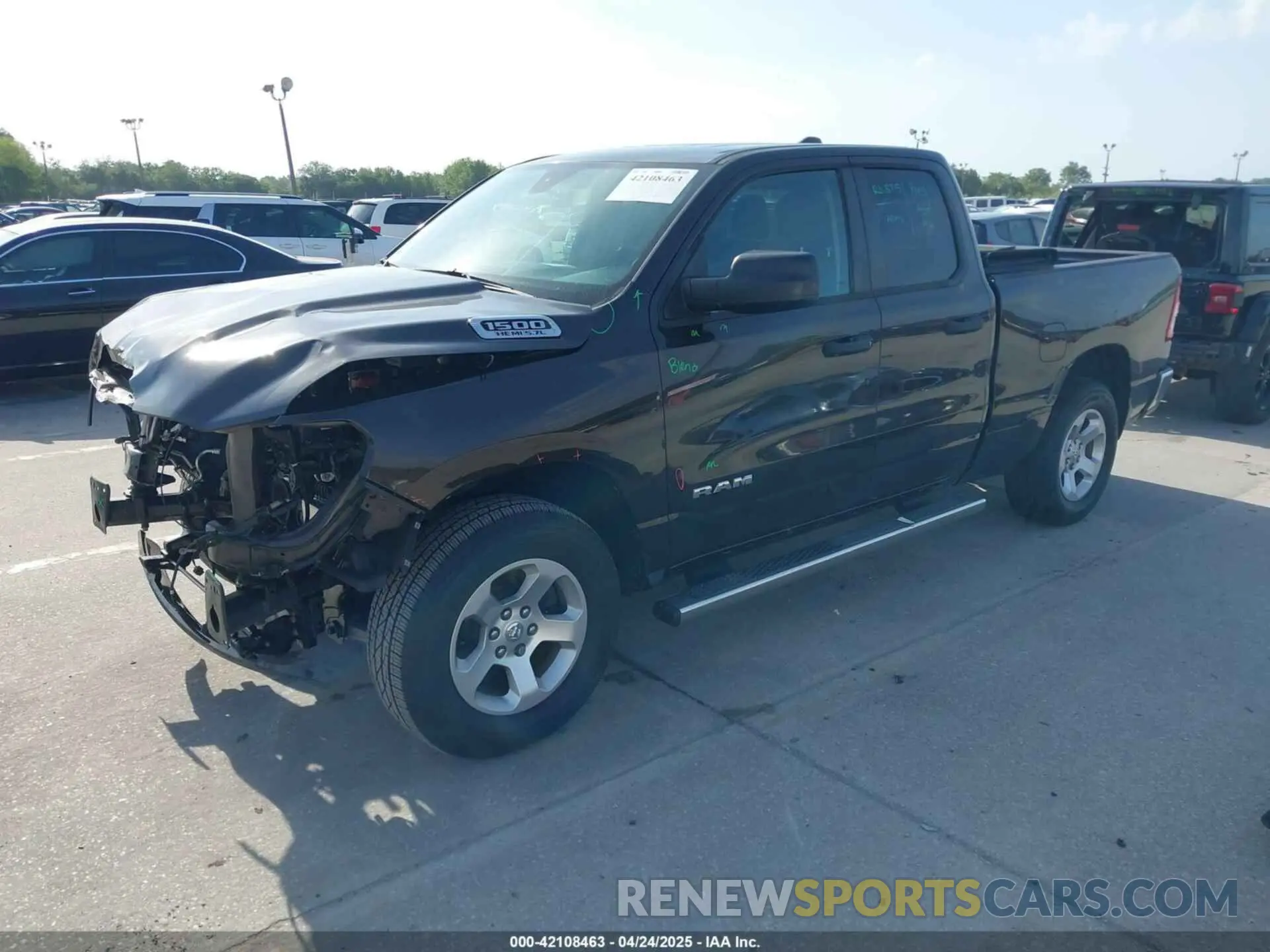 2 fotografías del automóvil dañado 1C6RRECT2KN614786 RAM 1500 2019