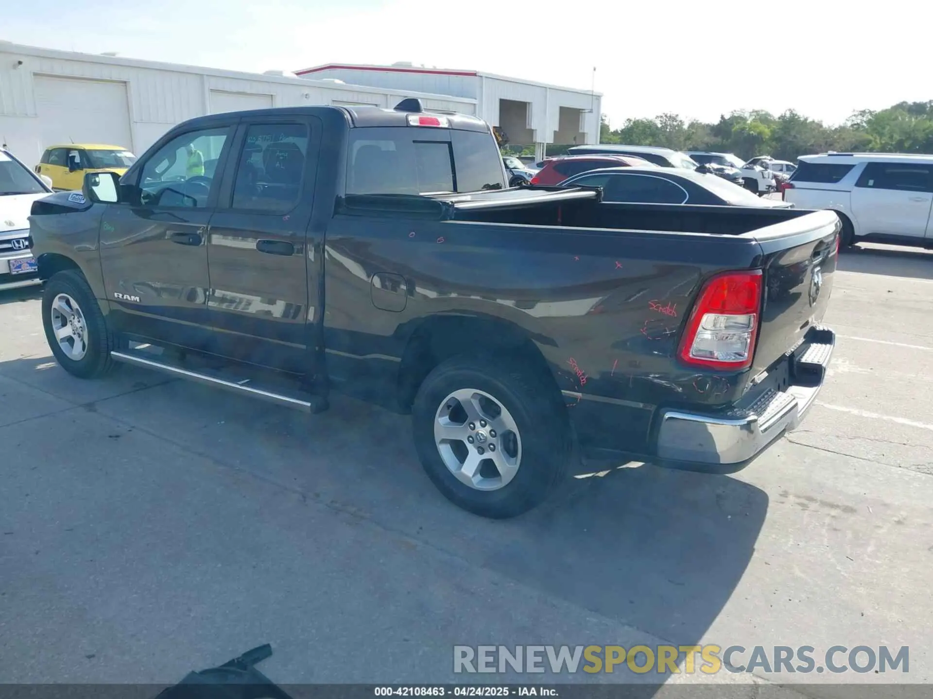 3 fotografías del automóvil dañado 1C6RRECT2KN614786 RAM 1500 2019