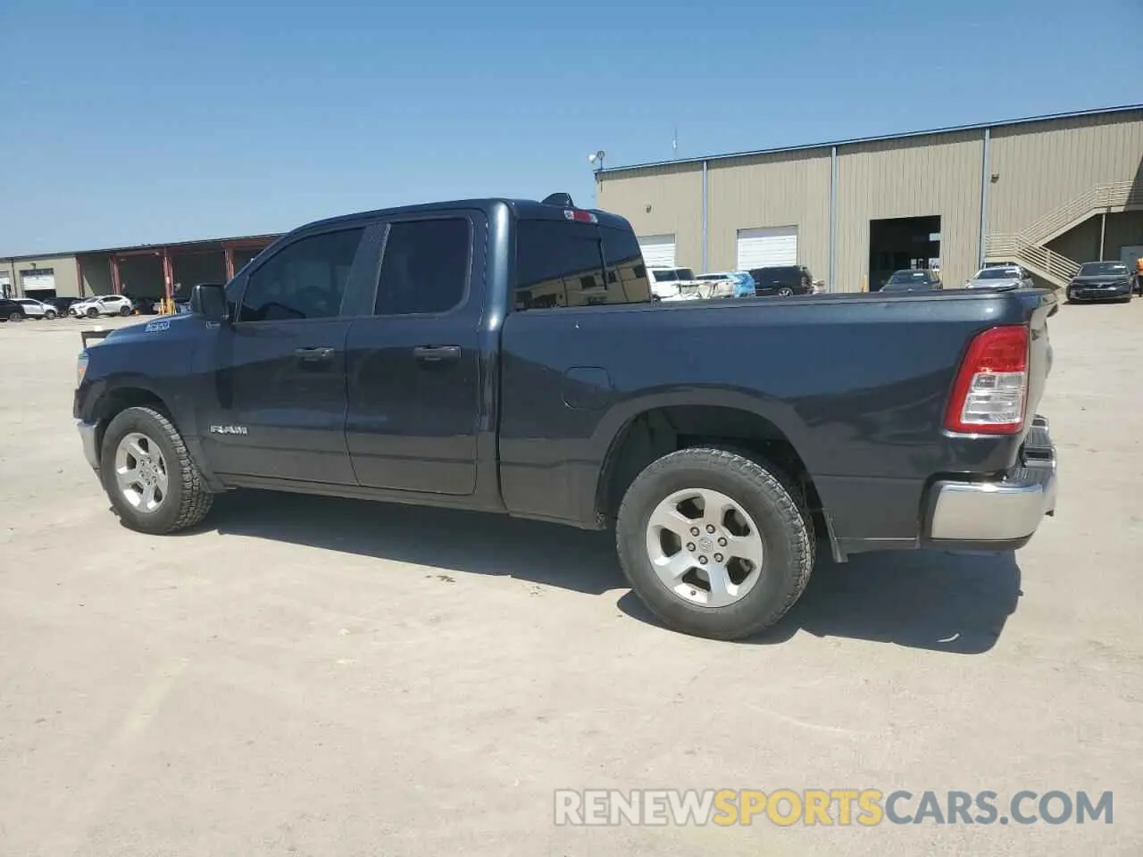 2 fotografías del automóvil dañado 1C6RRECT5KN568404 RAM 1500 2019