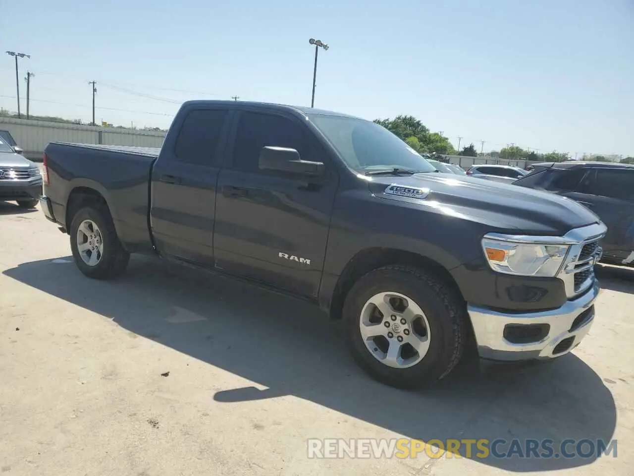 4 fotografías del automóvil dañado 1C6RRECT5KN568404 RAM 1500 2019