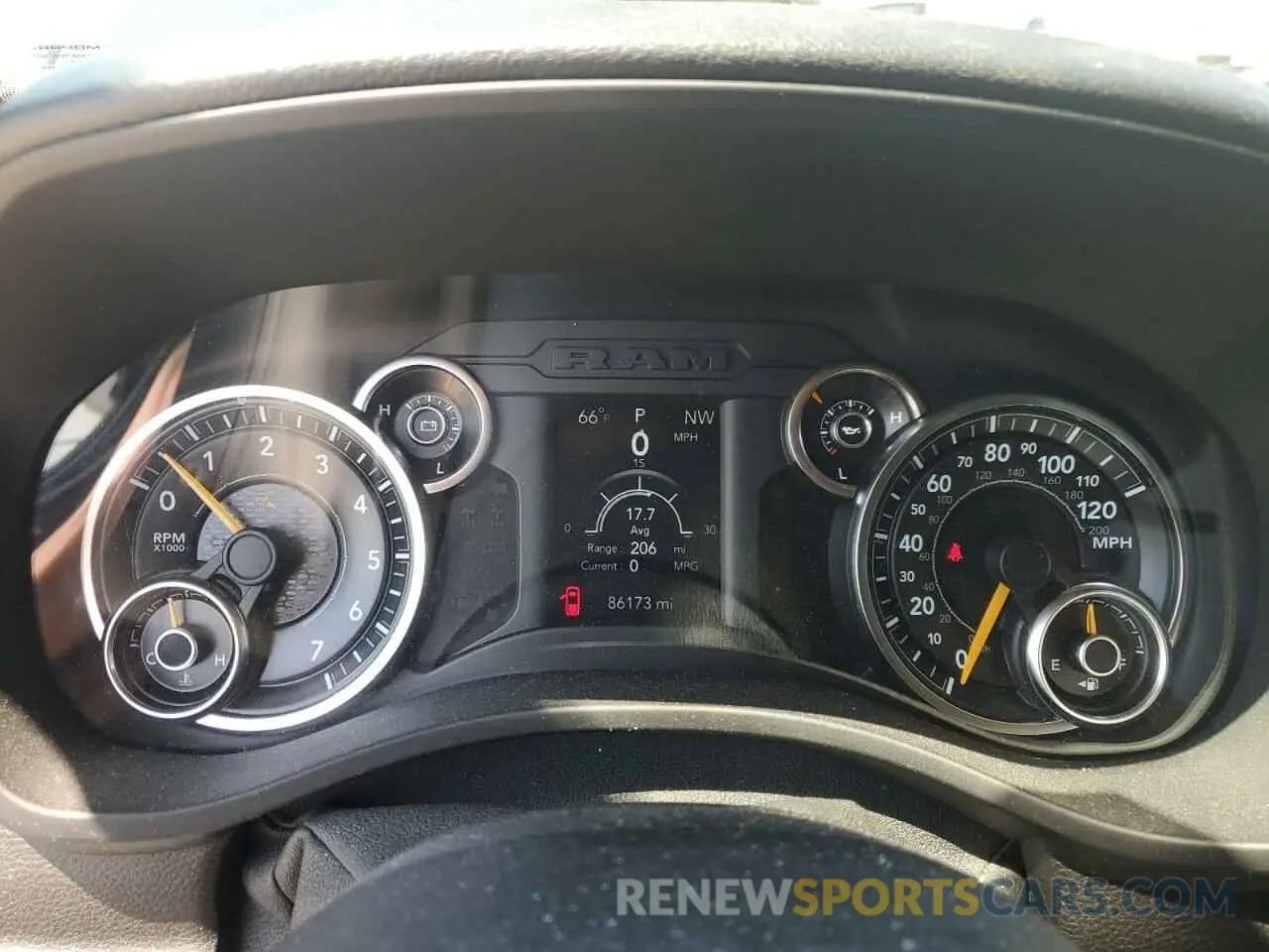 9 fotografías del automóvil dañado 1C6RRECT5KN568404 RAM 1500 2019