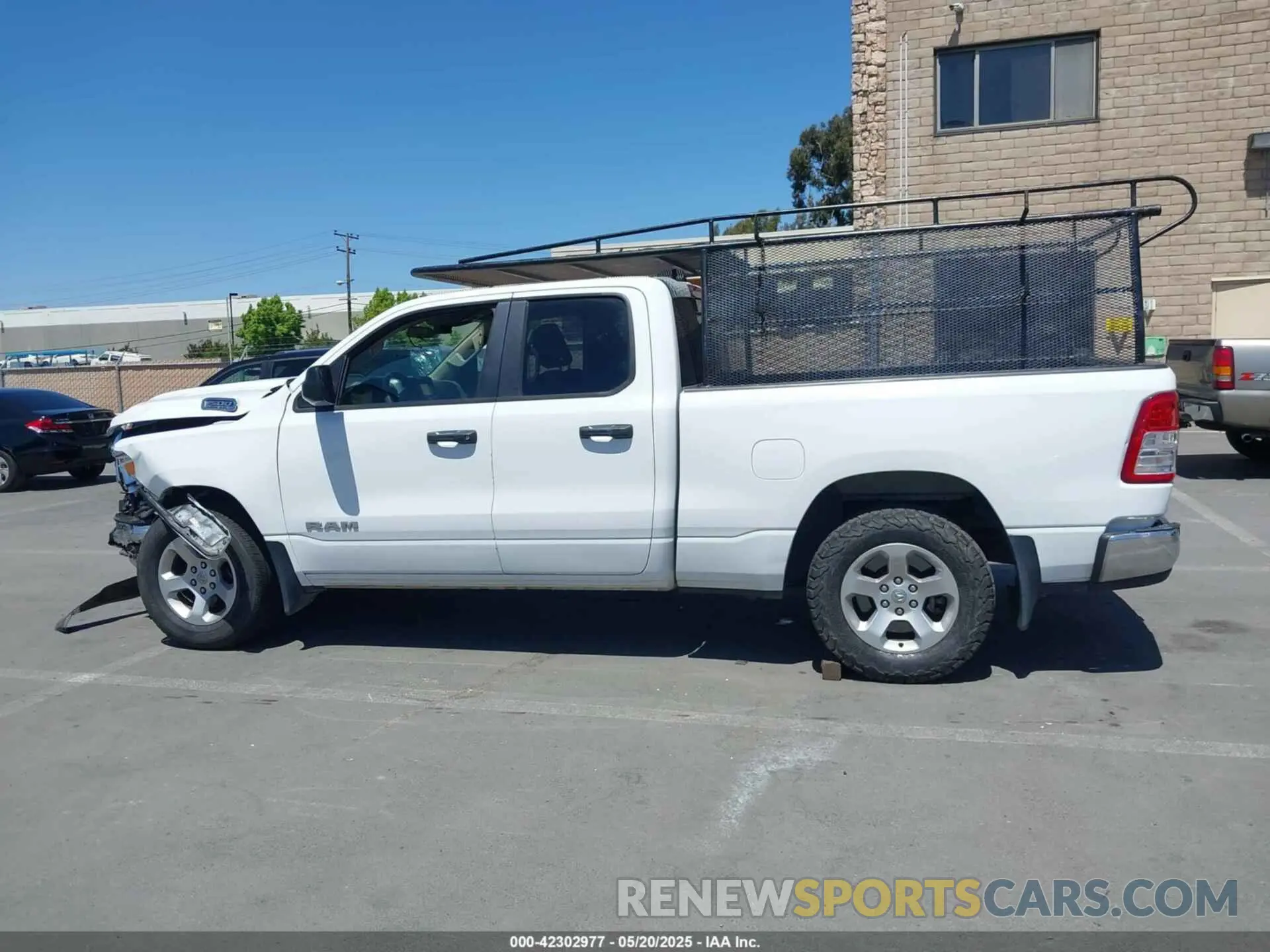 14 fotografías del automóvil dañado 1C6RRECT6KN884457 RAM 1500 2019