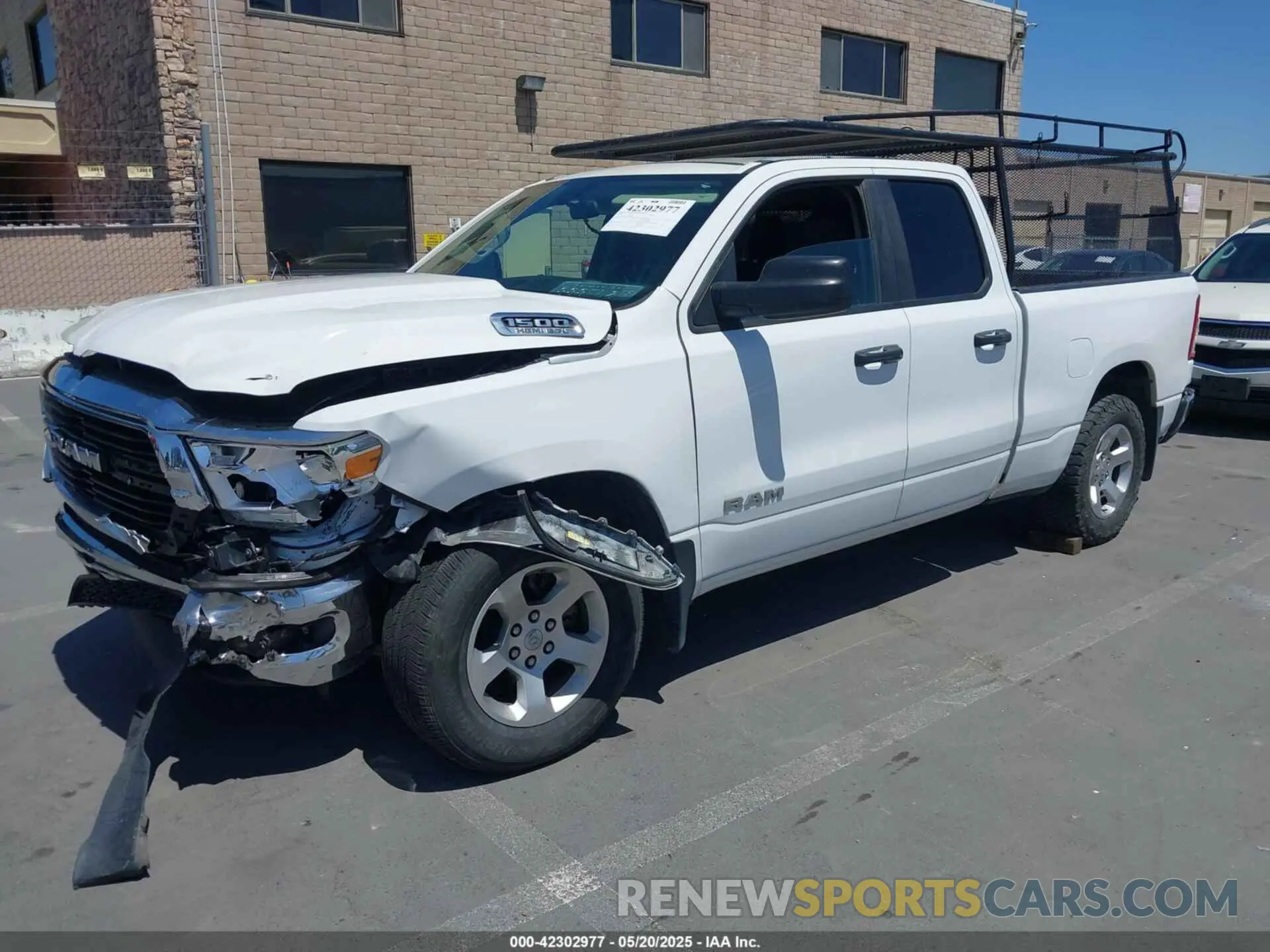 2 fotografías del automóvil dañado 1C6RRECT6KN884457 RAM 1500 2019