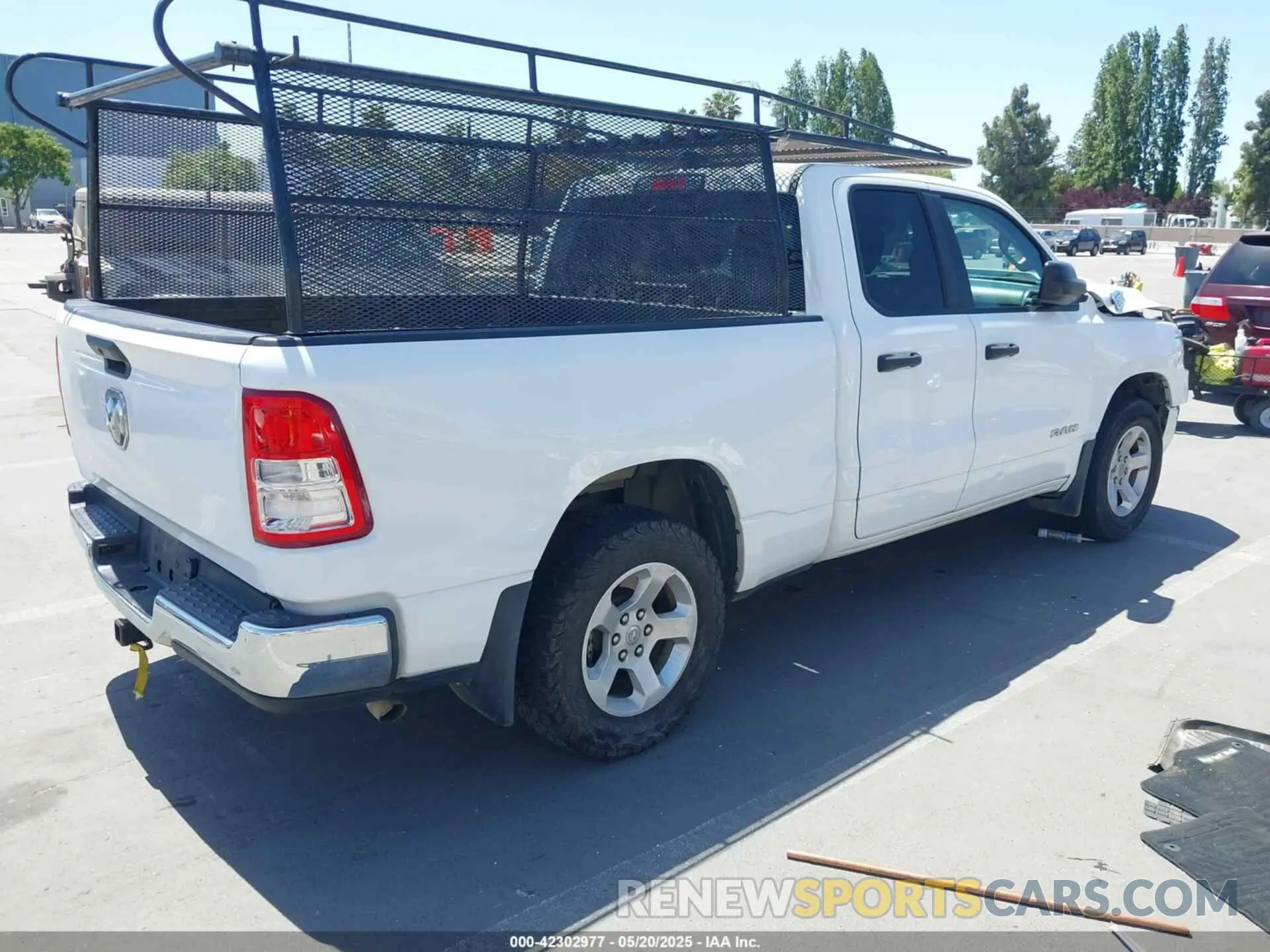 4 fotografías del automóvil dañado 1C6RRECT6KN884457 RAM 1500 2019