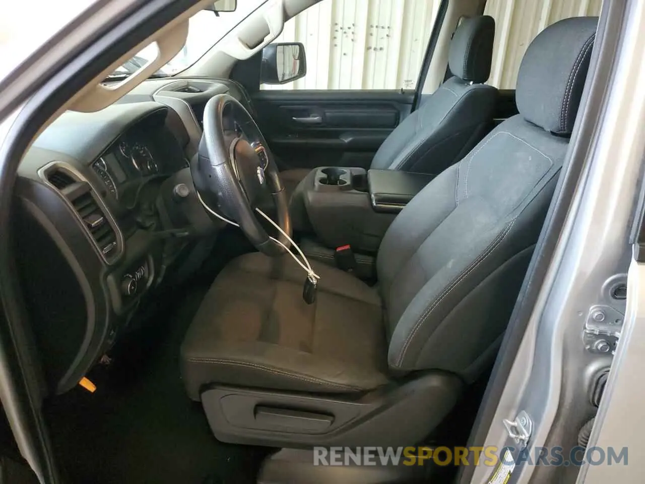 7 fotografías del automóvil dañado 1C6RRECT7KN745812 RAM 1500 2019