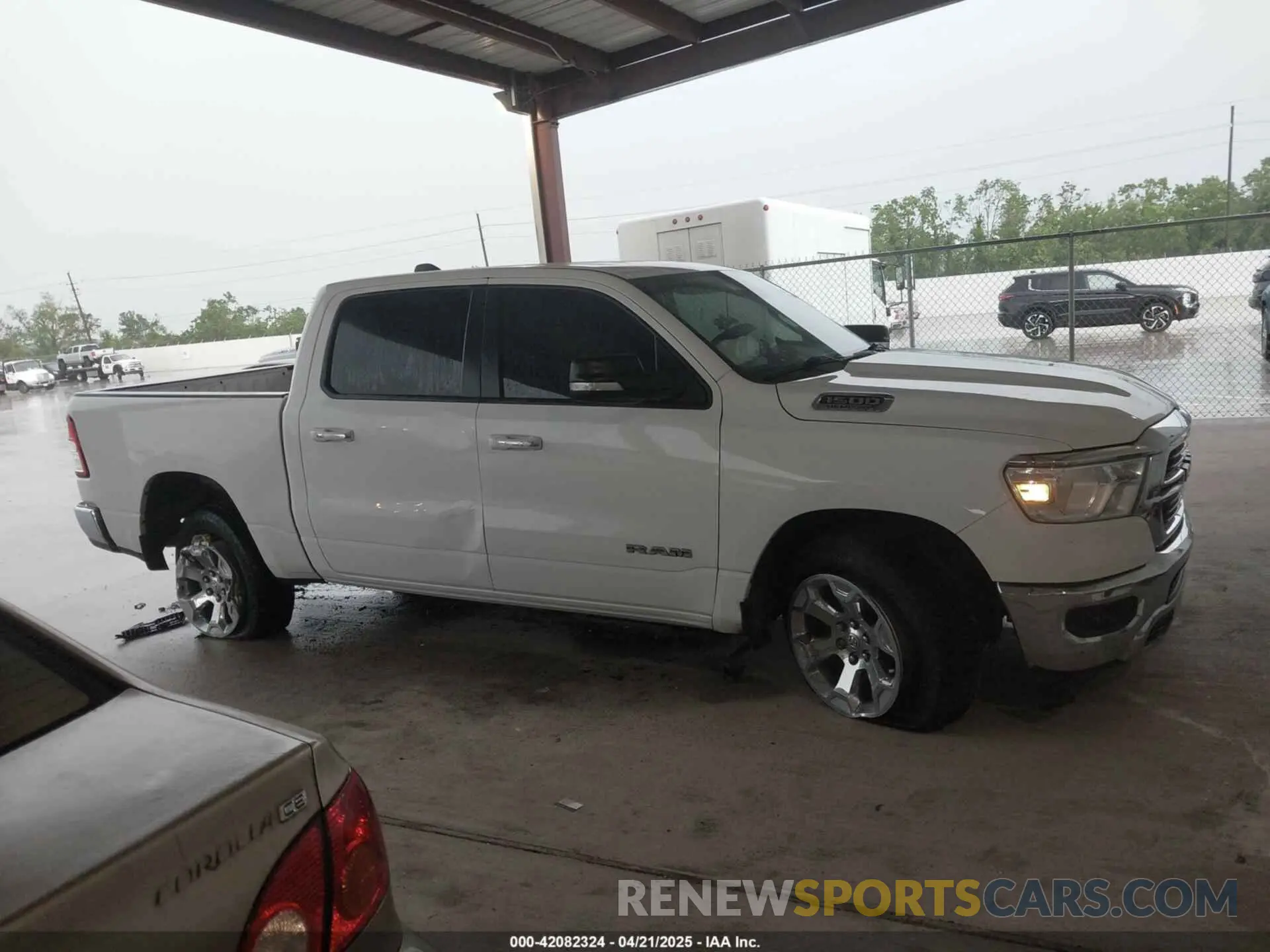 14 fotografías del automóvil dañado 1C6RREFT0KN604351 RAM 1500 2019