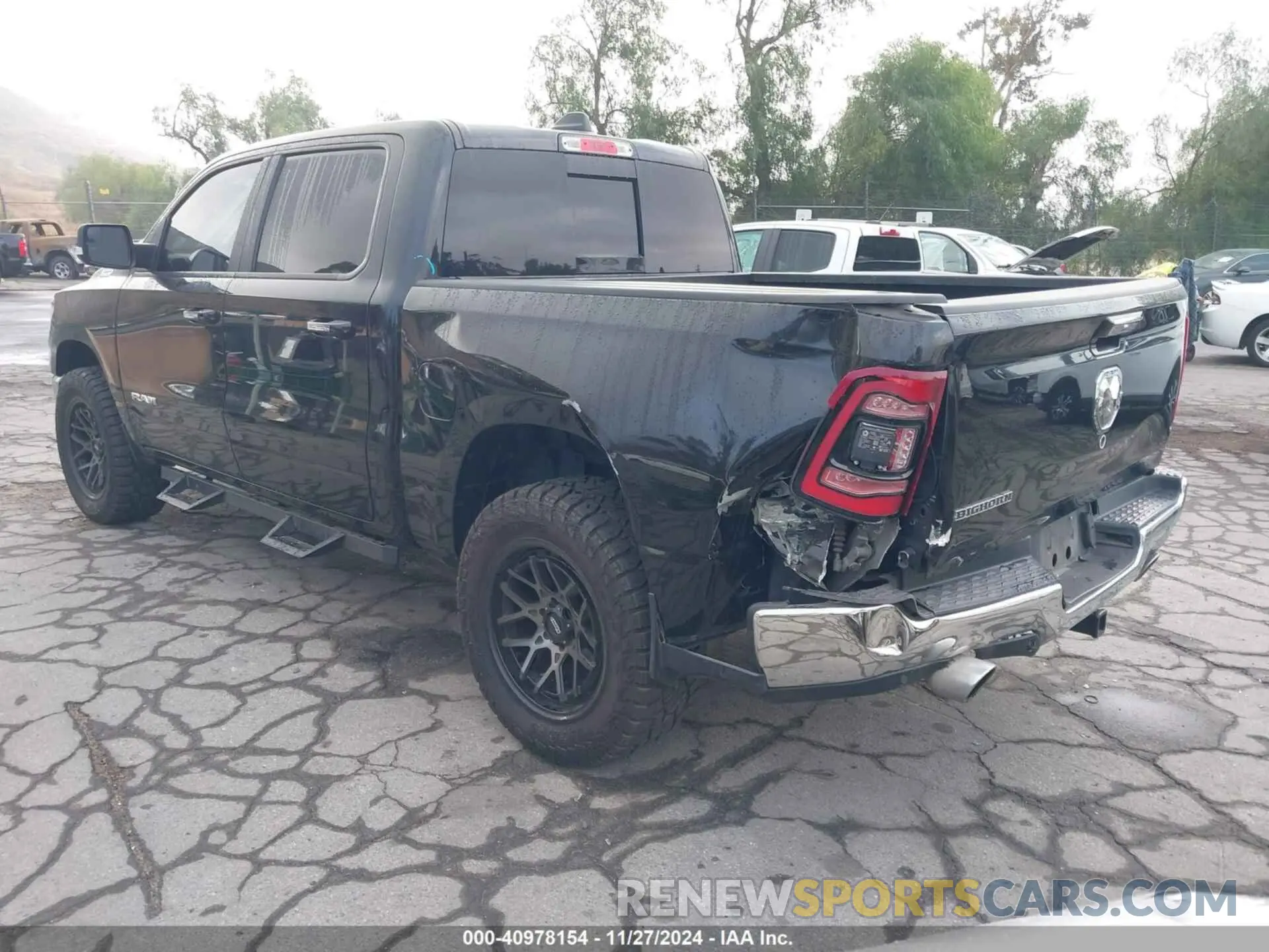 3 fotografías del automóvil dañado 1C6RREFT1KN535167 RAM 1500 2019