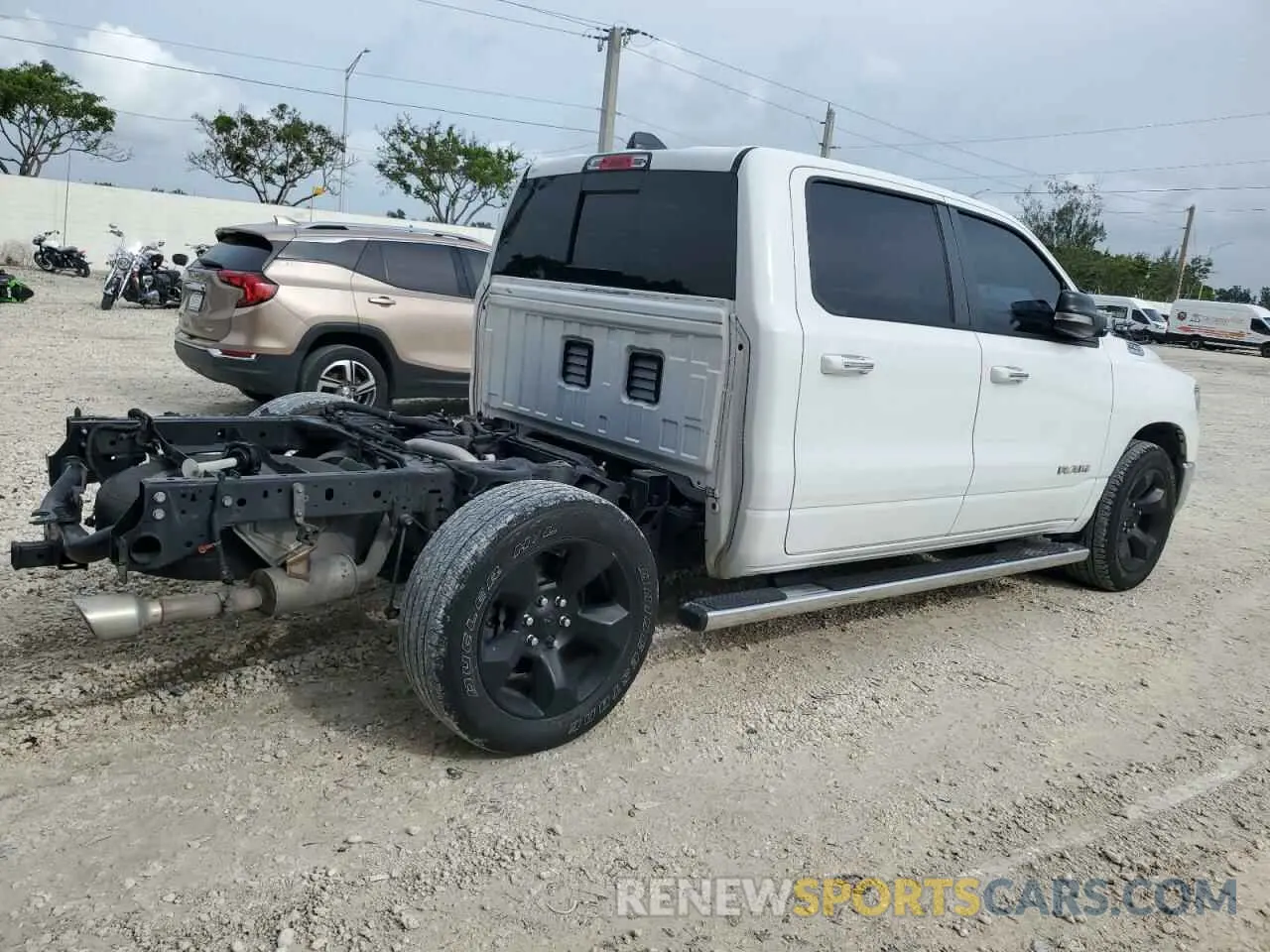 3 fotografías del automóvil dañado 1C6RREFT2KN757684 RAM 1500 2019