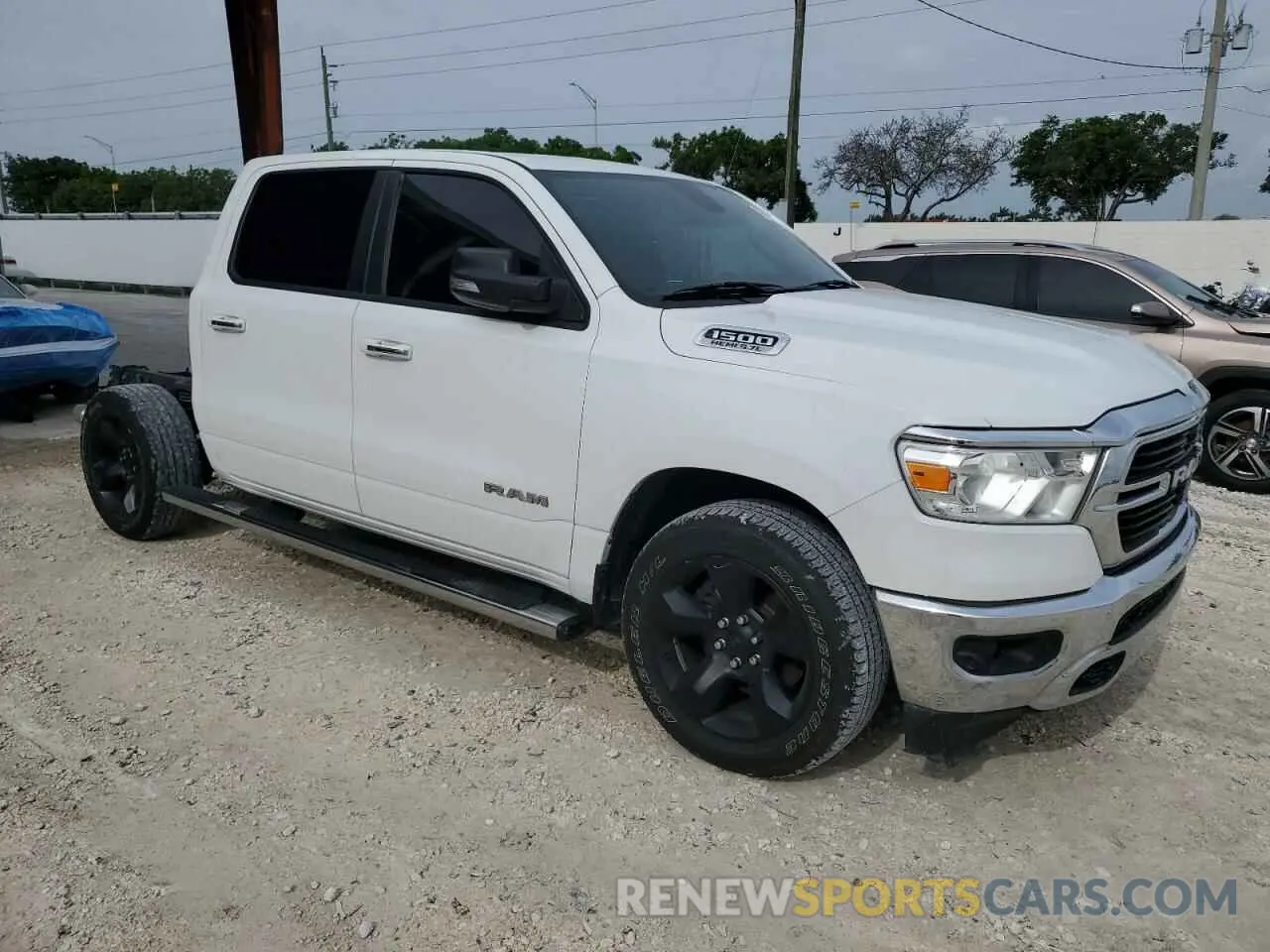 4 fotografías del automóvil dañado 1C6RREFT2KN757684 RAM 1500 2019