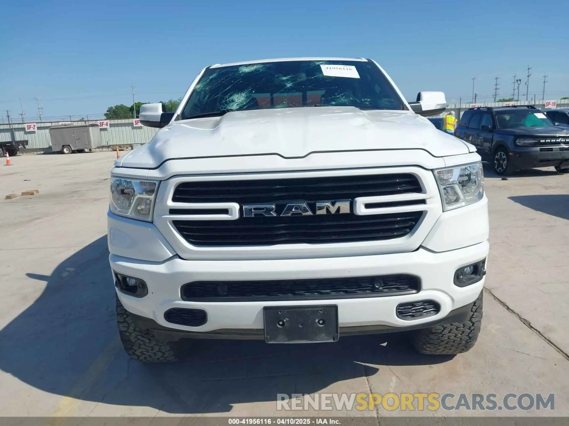12 fotografías del automóvil dañado 1C6RREFT3KN717033 RAM 1500 2019