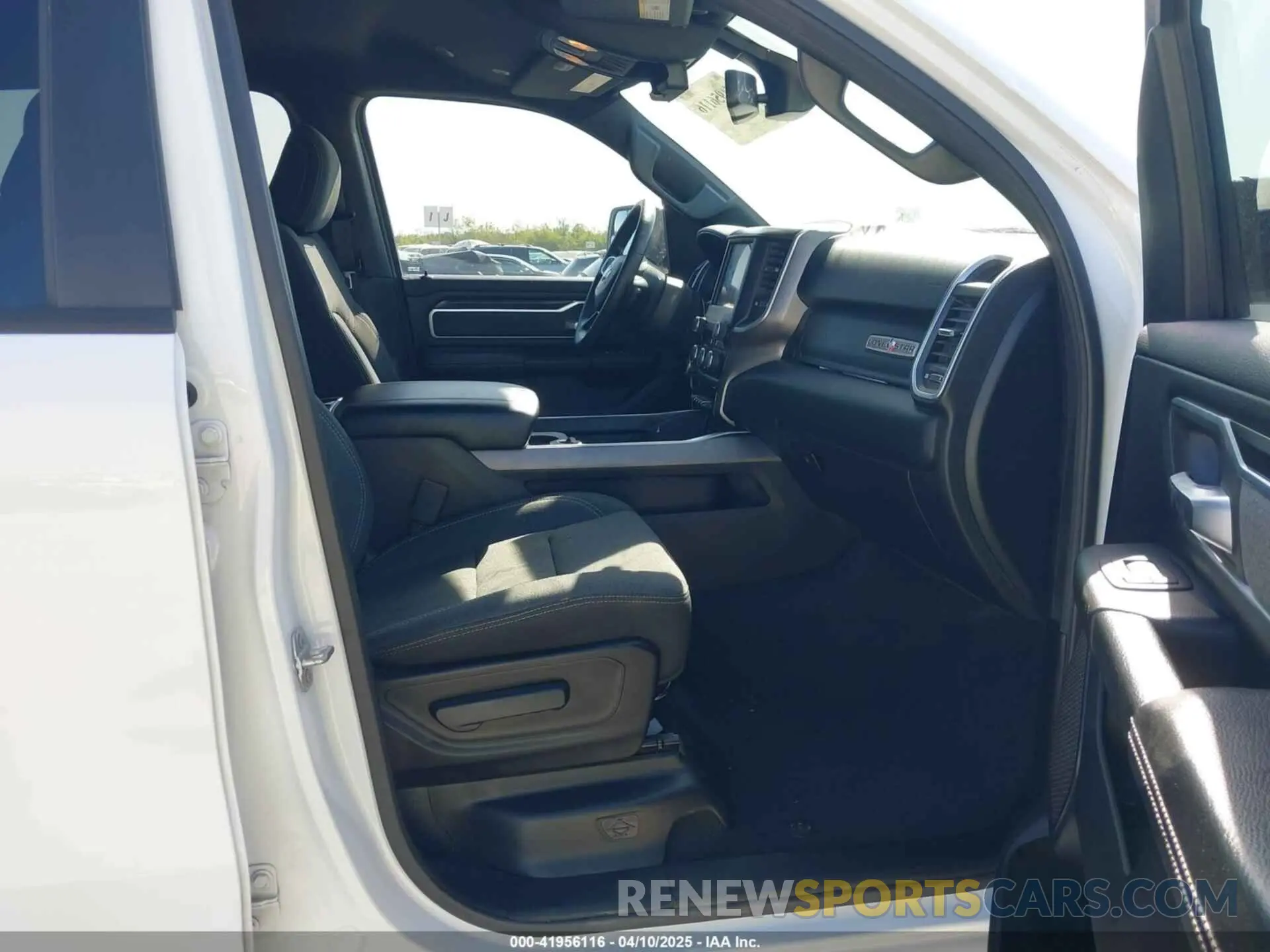 5 fotografías del automóvil dañado 1C6RREFT3KN717033 RAM 1500 2019