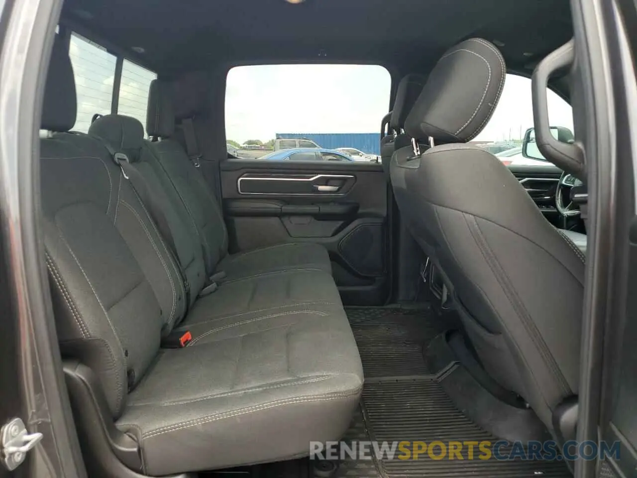 10 fotografías del automóvil dañado 1C6RREFT3KN745849 RAM 1500 2019
