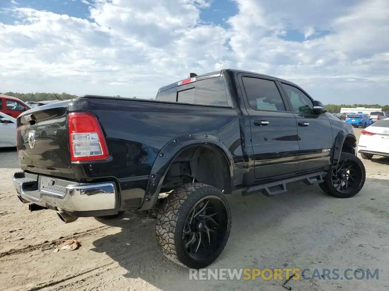 3 fotografías del automóvil dañado 1C6RREFT4KN851453 RAM 1500 2019