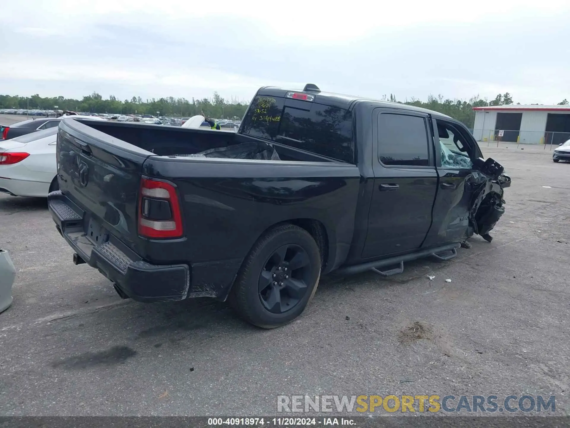 4 fotografías del automóvil dañado 1C6RREFT4KN852103 RAM 1500 2019
