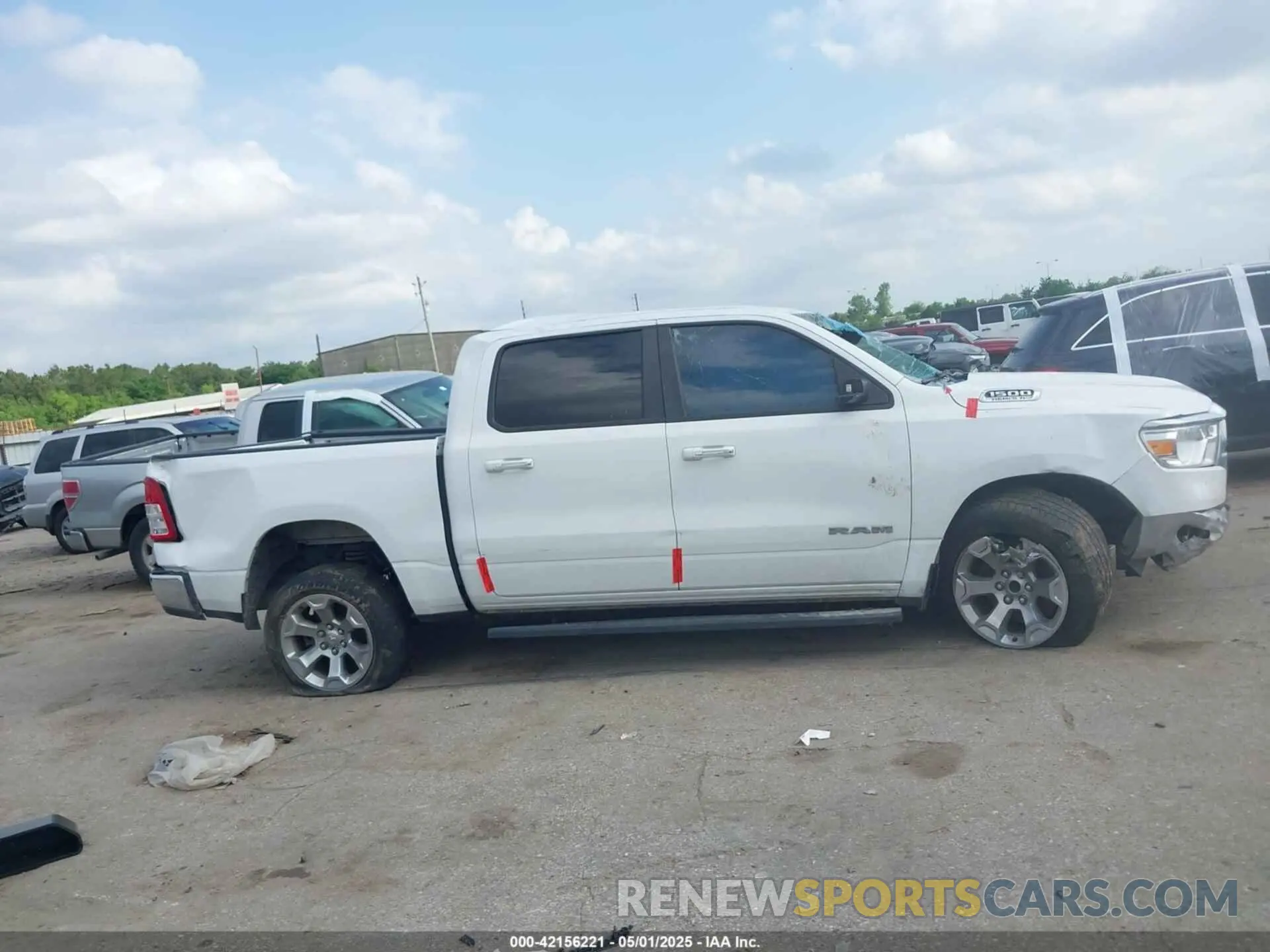 13 fotografías del automóvil dañado 1C6RREFT5KN596490 RAM 1500 2019